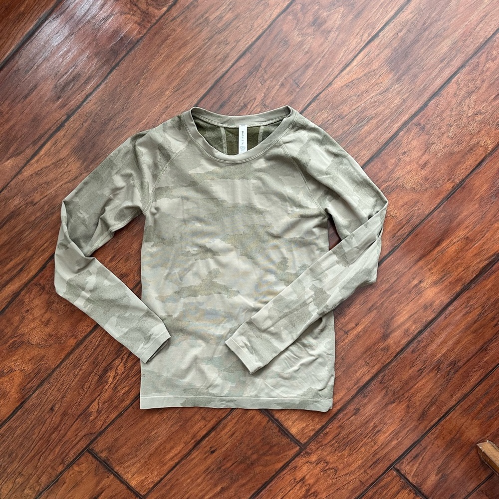 Athleta Green Camp Seamless Long Sleeve